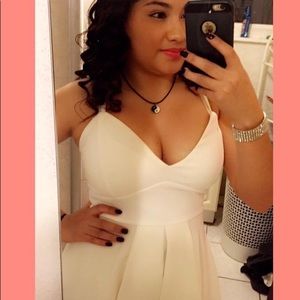 White dress, I am used a few times